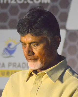అమరావతిలో ఒక కార్యక్రమంలో నారా చంద్రబాబునాయుడు