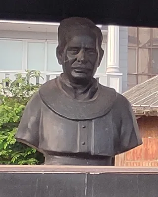 గుఱ్ఱం జాషువా అర్ధ విగ్రహం, విశాఖపట్నం