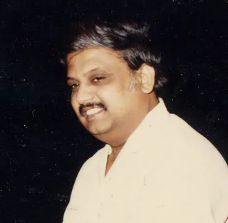 1985లో హైదరాబాద్‌లో ఒక కార్యక్రమంలో ఎస్. పి. బాలసుబ్రహ్మణ్యం