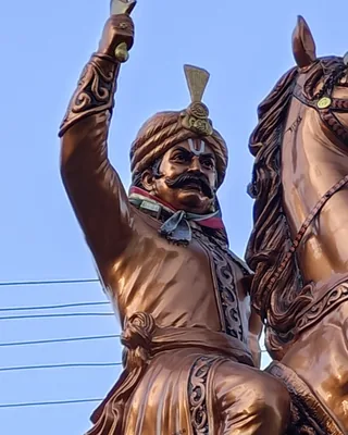 ఉయ్యాలవాడ నరసింహారెడ్డి విగ్రహం, అనంతపురం